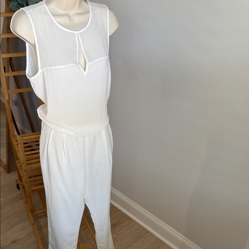 Zara White Keyhole Sleeveless Jumpsuit